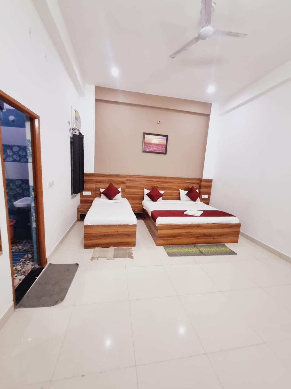 Supreme - Krishiv Hospitality *